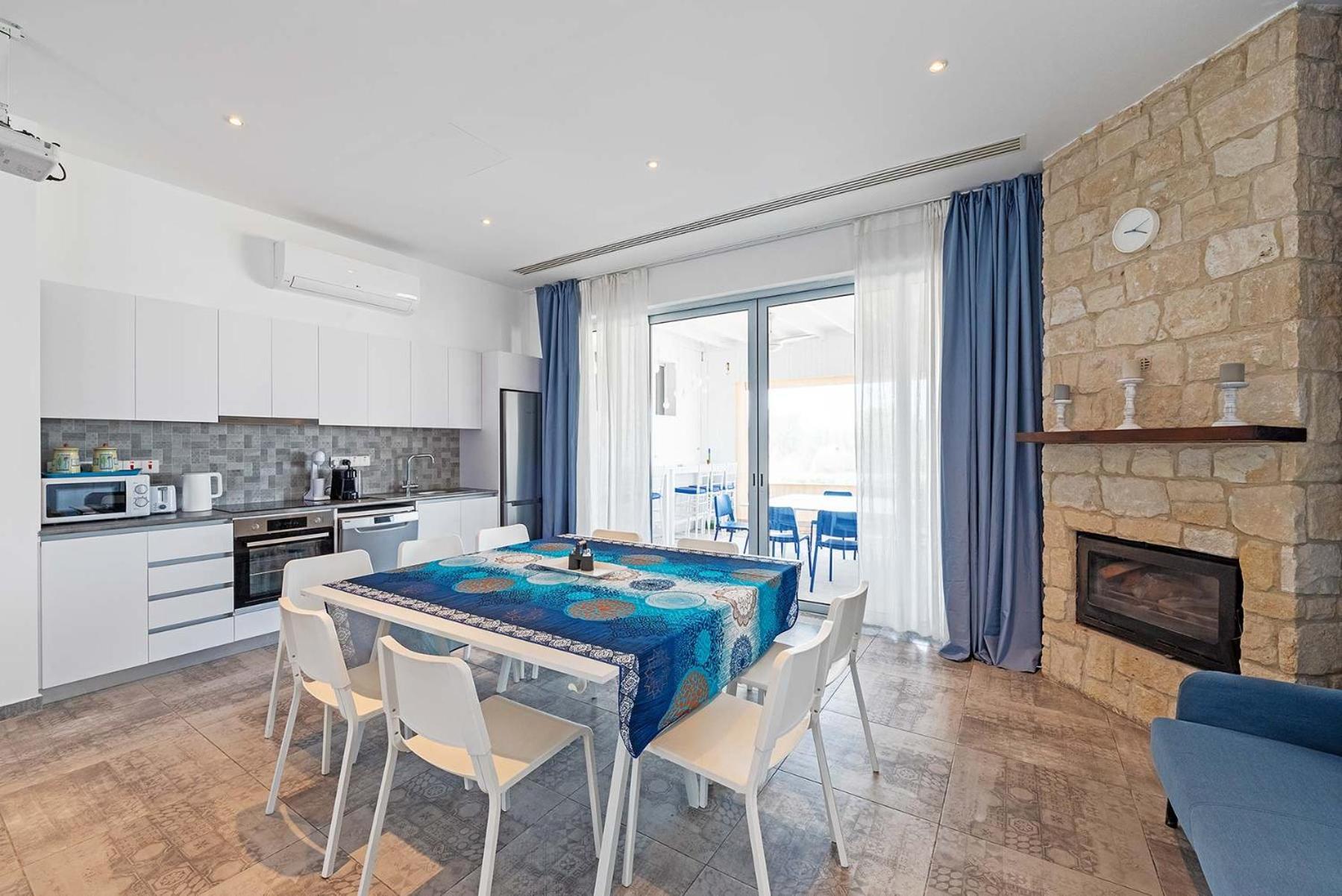 Blue Diamond Beach Villas Πάφος Εξωτερικό φωτογραφία