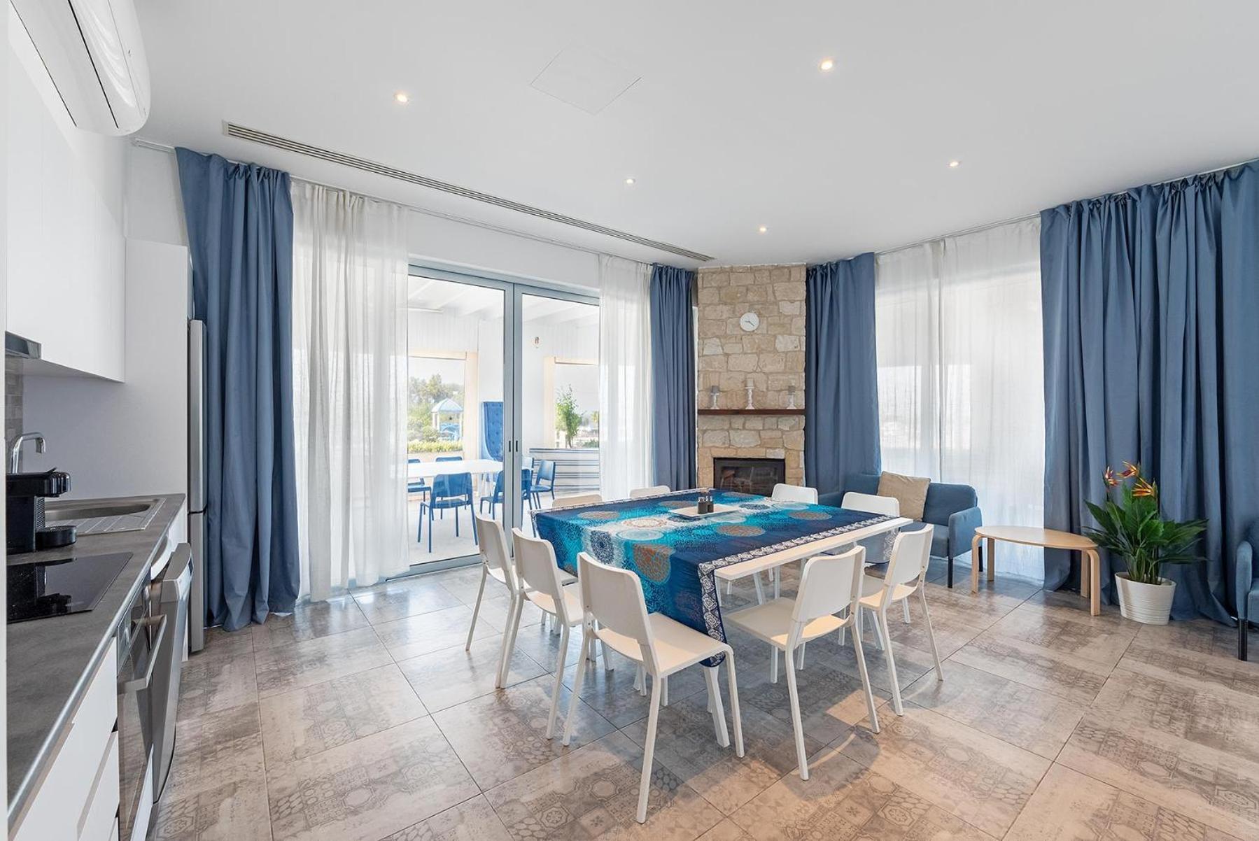 Blue Diamond Beach Villas Πάφος Εξωτερικό φωτογραφία